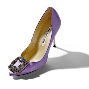 RARE Manolo Blahnik Purple Lavender Lilac Satin Pump Crystal Buckle 36.5